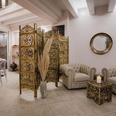 Moon'S Tower Suite&Rooms 斯库索港 外观 照片