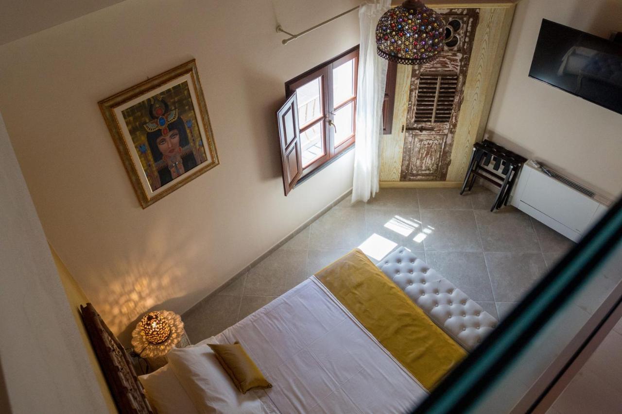 Moon'S Tower Suite&Rooms 斯库索港 外观 照片